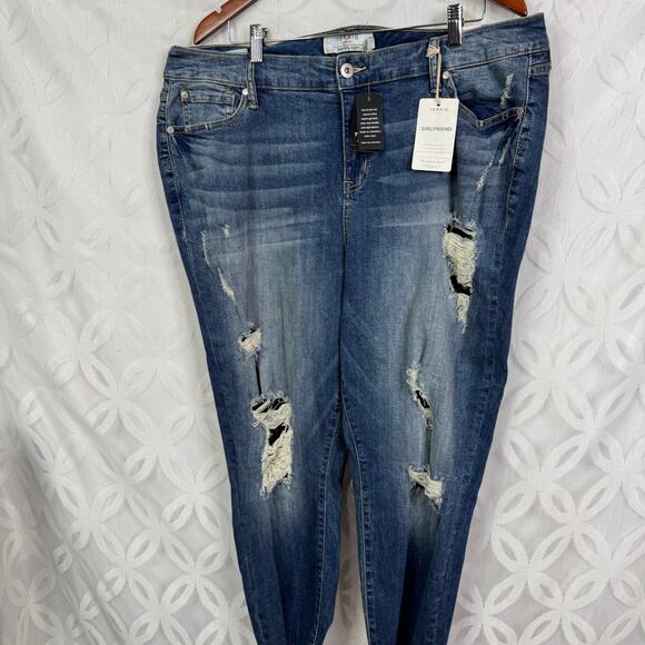 Torrid Girlfriend Fishnet Vintage Stretch Medium Wash Jeans Size 20 NWT - Picture 7 of 13